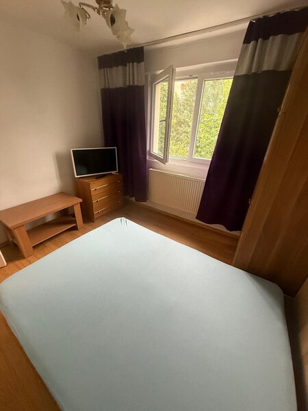 Brancoveanu, Huedin, Straja, de inchiriat 2 camere decomandat 45 mp,