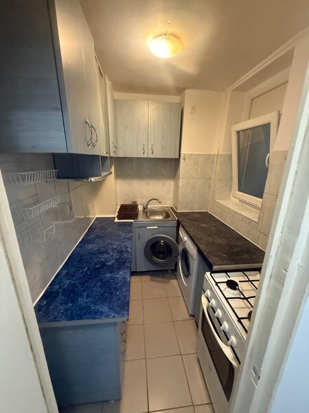 Brancoveanu, Huedin, Straja, de inchiriat 2 camere decomandat 45 mp,