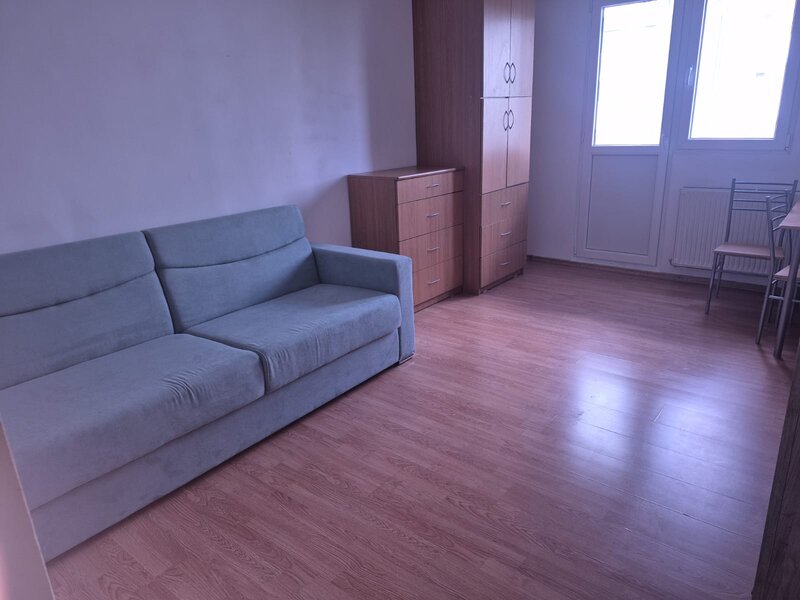 Brancoveanu, Huedin, Straja, de inchiriat 2 camere decomandat 45 mp,