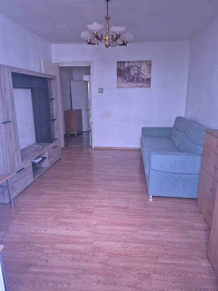 Brancoveanu, Huedin, Straja, de inchiriat 2 camere decomandat 45 mp,